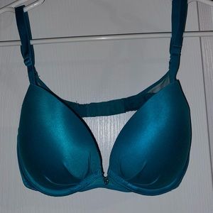 Victoria’s secret push up 32D bra